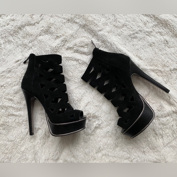 Black Bebe Platform Booties/Heels - Picture 4 of 9